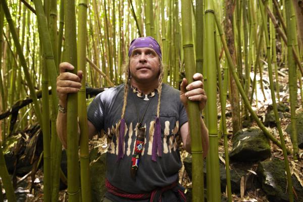 Bild 1 von 3: Cody Lundin in Maui, Hawaii.