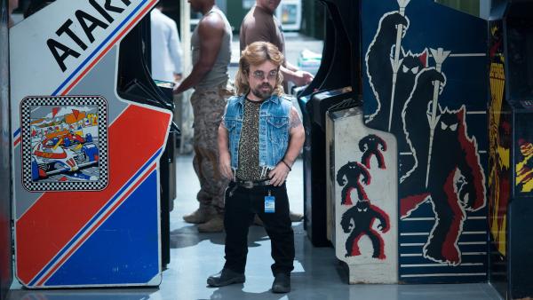 Bild 1 von 8: Eddie (Peter Dinklage)