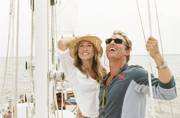 Bild 1 von 19: Der Job, den Paula (Sarah Jessica Parker, l.) angenommen hat, führt sie und Tripp (Matthew McConaughey, r.) zusammen. Doch ist es wirklich Liebe?