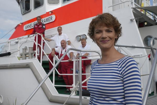 Bild 1 von 2: Moderatorin Lena Ganschow ist für \