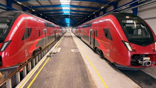 Bild 1 von 27: Im Bild: Die Firma Stadler entwickelt Schienenfahrzeuge mit innovativer Signaltechnik.