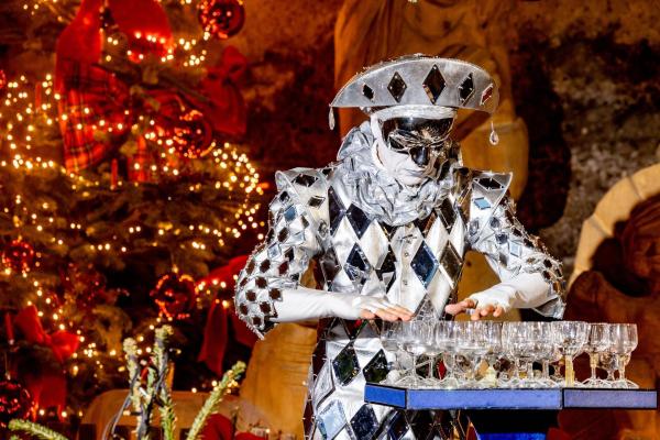 Bild 1 von 3: Im Bild: Kristalleon in St Peter, Salzburg.