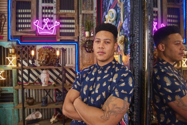 Bild 1 von 6: (6. Staffel) - Uzzi