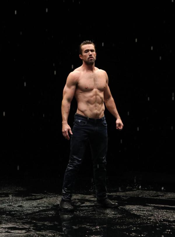 Bild 1 von 8: Mac (Rob McElhenney)