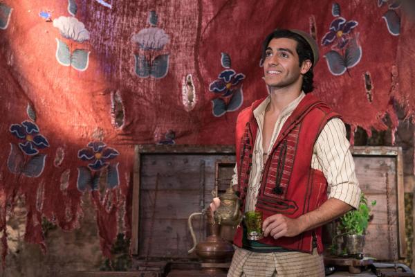 Bild 1 von 19: Aladdin (Mena Massoud)
