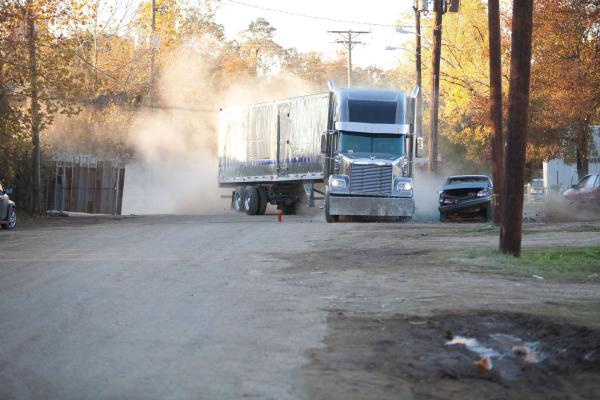 Bild 1 von 20: Das war bis vor kurzem noch unvorstellbar für den Transportunternehmer John Matthews: mit den firmeneigenen LKWs Drogen für ein mexikanisches Kartell zu schmuggeln ...