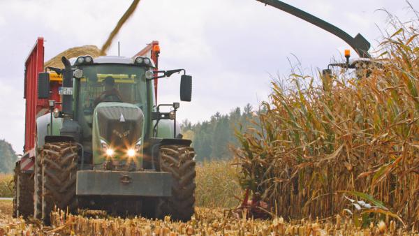 Bild 1 von 3: Aus dem Allgäu stammen die größten und PS-stärksten Landmaschinen der Welt. Und die kommen nicht nur in Deutschland, sondern weltweit zum Einsatz.