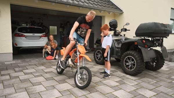 Bild 1 von 3: 