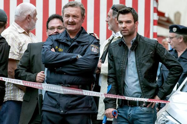 Bild 1 von 39: Im Bild (v.li.): Ferry Öllinger (Kroisleitner), Jakob Seeböck (Lukas Roither).