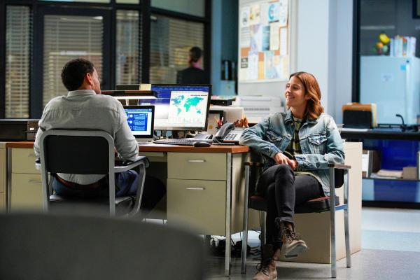 Bild 1 von 8: Im Bild: Michael Ealy (Detective Miles Hoffman), Cobie Smulders (Dex Parios).