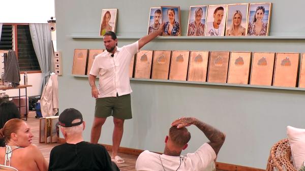 Bild 1 von 4: Wer ist der Star, der am lustigsten ist? die Wand der Wahrheit wird es zeigen.