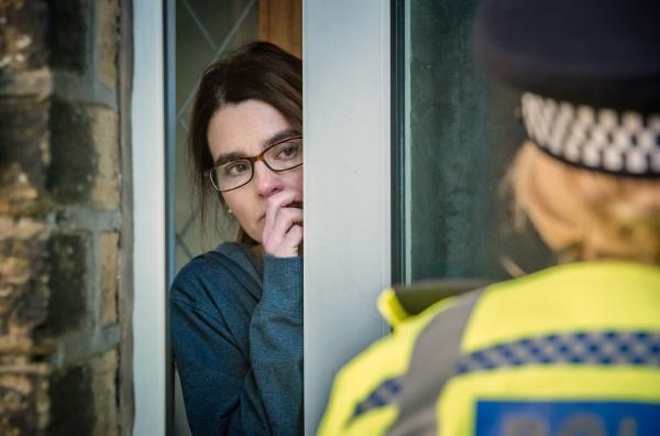 Bild 1 von 1: Frances Drummond (Shirley Henderson, li.) und Catherine Cawood (Sarah Lancashire, re.) in \