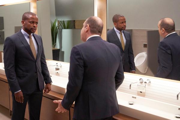 Bild 1 von 2: Alex (Dulé Hill, l.) und Samantha kämpfen weiter um den Namenspartner-Titel. Auch Louis (Rick Hoffmann) ist als Managing Partner involviert und muss zwischen den Fronten vermitteln. Das sorgt für zusätzliche Spannungen.