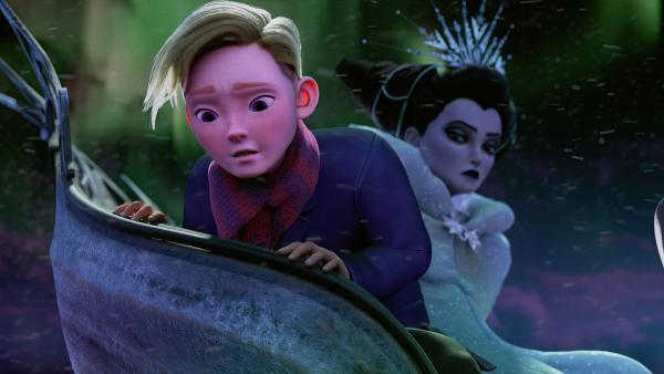 Bild 1 von 11: Kay ahnt nicht, dass er im Schlitten der Schneekönigin sitzt.