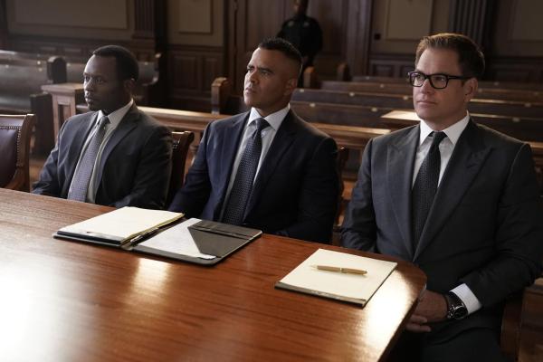 Bild 1 von 14: (v.l.n.r.) Eddie Mitchell (Malcolm Goodwin); Chunk Palmer (Christopher Jackson); Dr. Jason Bull (Michael Weatherly)