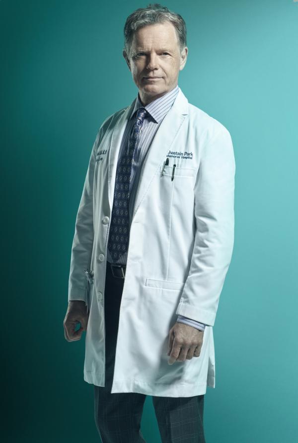 Bild 1 von 17: (2. Staffel) -Dr. Randolph Bell (Bruce Greenwood)