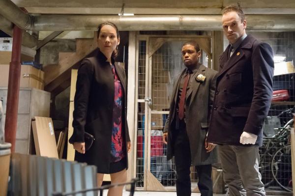 Bild 1 von 11: Ermitteln in einem neuen Fall: (v.l.n.r.) Watson (Lucy Liu), Captain Gregson (Aidan Quinn) und Holmes (Jonny Lee Miller) ...