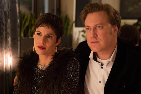 Bild 1 von 10: Im Bild: Jasmin Gerat (Gloria Lorant), Nicholas Ofczarek (Toni Lorant).