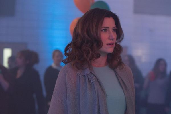 Bild 1 von 4: Stacey Landsman (Kathryn Hahn)