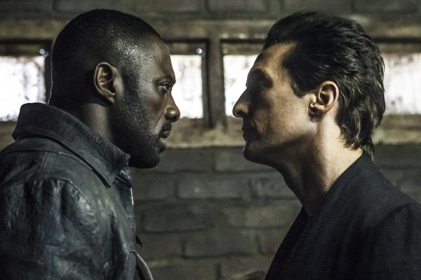 Bild 1 von 4: Roland (Idris Elba, l.); Walter (Matthew McConaughey, r.)