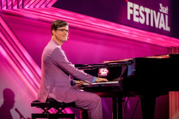 Bild 1 von 15: Bodo Wartke