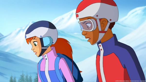 Bild 1 von 4: Zoe und Harvey sind gar nicht begeistert, dass ihr neuer Freund Drew sich entgegen der Warnungen von Zoes Vater, abseits der Pisten bewegt.