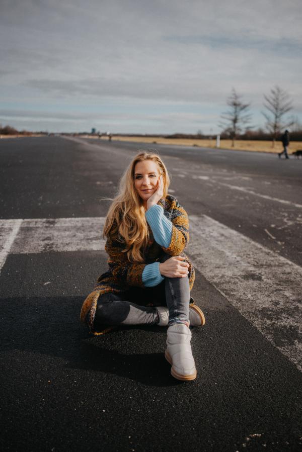 Bild 1 von 3: Presenterin Caro Matzko.