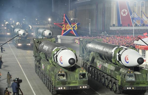 Bild 1 von 11: Bei der Militärparade im Februar 2023 zum 75. Bestehen des Staates und seiner Armee wird Macht demonstriert.