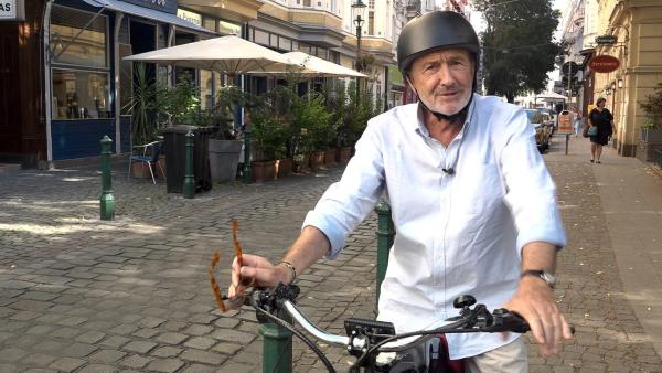 Bild 1 von 7: Im Bild: Miguel Herz-Kestranek auf einem Lohner E-Bike.