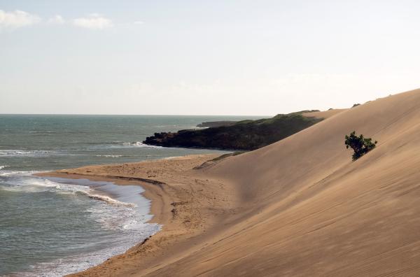 Bild 1 von 4: Die Dünen von Taroa an der nördlichsten Küste Südamerikas sind das Ende aller Wege.