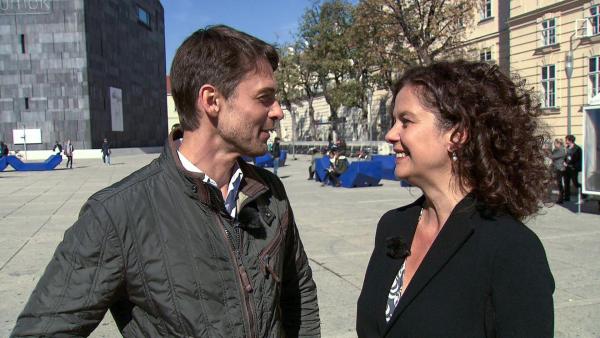 Bild 1 von 15: Im Bild: Angelika Kirchschlager und Peter Schneeberger treffen sich im Museumsquartier.