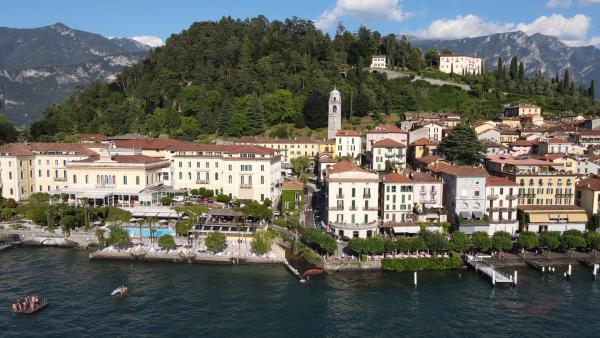 Bild 1 von 3: Bellagio, die Perle des Comer Sees. Das Städtchen liegt an der Spitze einer grünen Halbinsel.