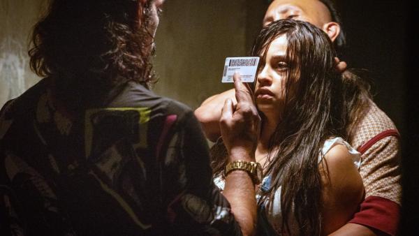 Bild 1 von 4: Gabriella (Yvettte Monreal) wurde von einem Menschenhändlerring entrührt..