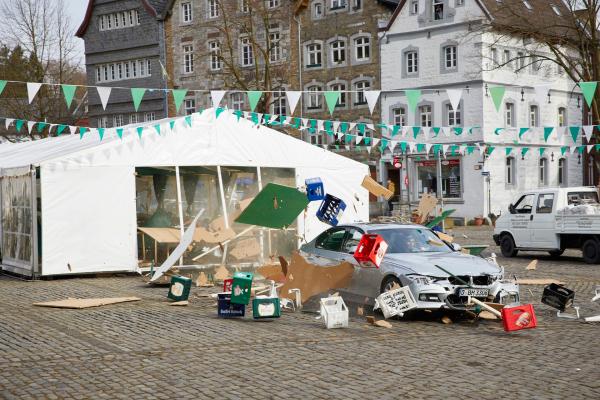 Bild 1 von 18: 
