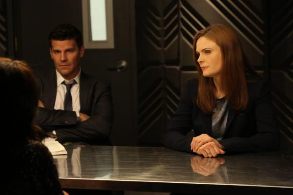 Bild 1 von 8: Seeley Booth (David Boreanaz, l.); Temperance Brennan (Emily Deschanel, r.)