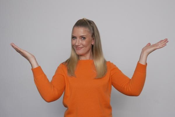 Bild 1 von 3: Pia Osterhaus macht sich auf die Suche! Wo geht das monatliche Einkommen hin? Sie verspricht: Wir finden dein Geld!