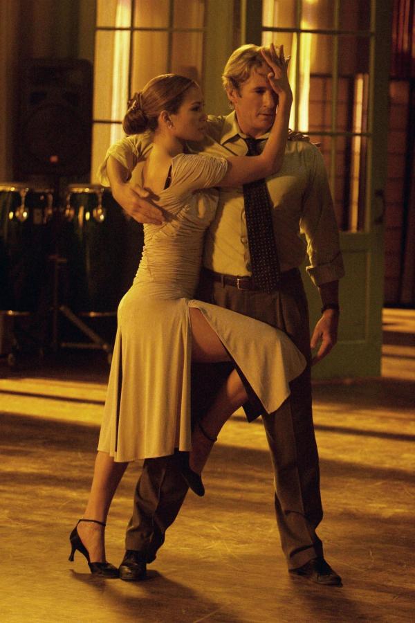 Bild 1 von 11: Paulina (Jennifer Lopez, l.); John Clark (Richard Gere, r.)