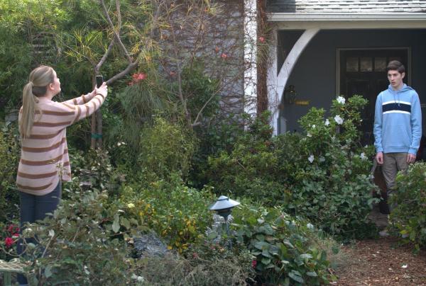 Bild 1 von 11: Dylan DiMeo (Kyla Kenedy, l.); Ray DiMeo (Mason Cook, r.)