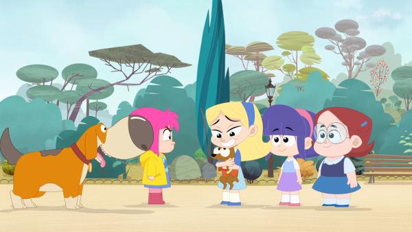 Bild 1 von 4: Rebecca (2.v.l.) ist sauer auf Marie-Agnes (3.v.l.), die mit ihrem perfekten Hund Prinz angibt, der angeblich schon einige Preise bei Hundewettbewerben gewonnen haben soll.