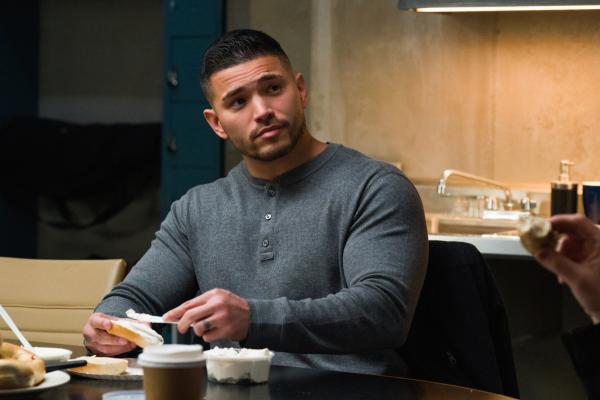 Bild 1 von 8: Special Agent Ivan Ortiz (Miguel Gomez)