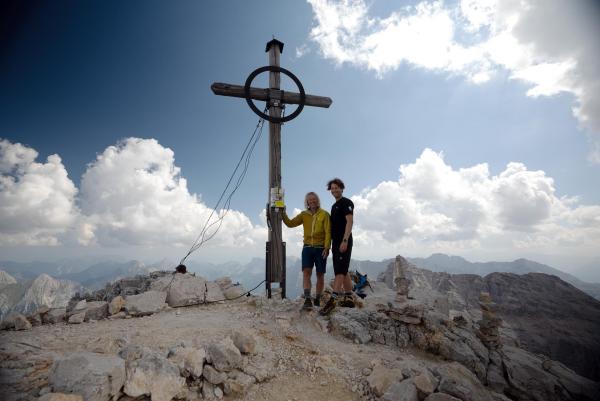 Bild 1 von 23: Im Bild: Mike Rutter, Michael Walzer bei der Birkkarspitze.