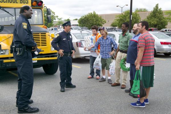 Bild 1 von 1: Tommy (Shaquille O'Neal), Dante (Peter Dante), Nick (Nick Swardson), Marcus Higgins (David Spade), Kurt McKenzi (Chris Rock), Eric Lamonsoff (Kevin James), and Lenny Feder (Adam Sandler) in Columbia Pictures' GROWN UPS 2.