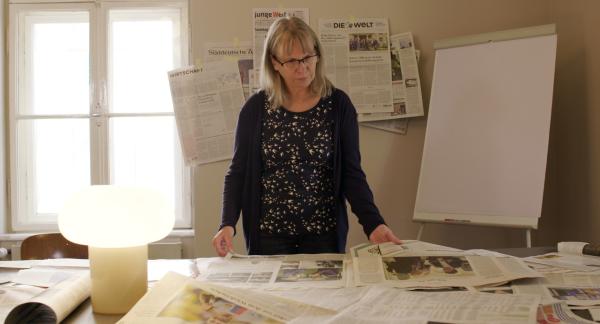 Bild 1 von 5: Claudia Müller hat als Redaktionsleiterin Fake News verantwortet, bevor sie aus der Szene der Verschwörungsgläubigen ausgestiegen ist.