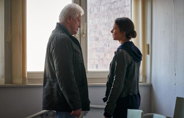 Bild 1 von 11: Auch wenn sie sich kaum kennen, Ivo Batic (Miroslav Nemec) versteht die Bedenken seiner Dortmunder Kollegin Nora Dalay (Aylin Tezel).