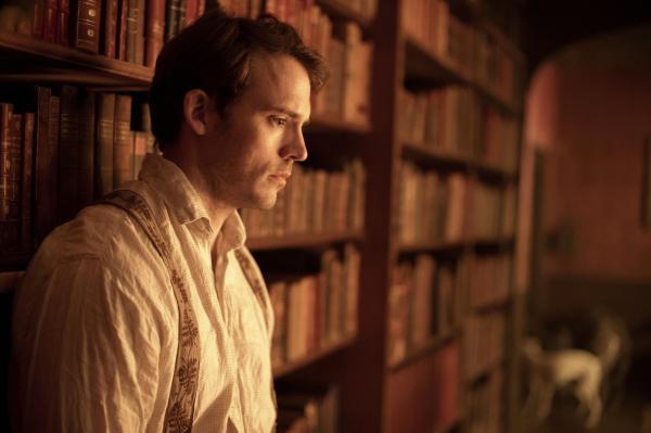 Bild 1 von 10: Philip (Sam Claflin)