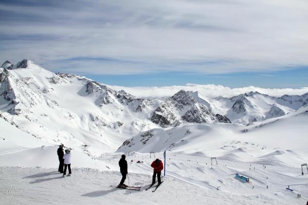 Bild 1 von 24: Im Bild: Stubai, Top of Tirol.
