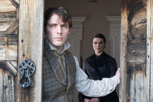 Bild 1 von 10: Philip (Sam Claflin, l.); Rachel Ashley (Rachel Weisz, r.)
