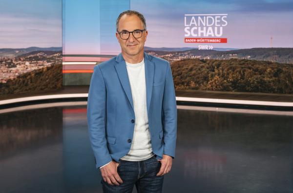 Bild 1 von 5: SWR-Moderator Jürgen Hörig.