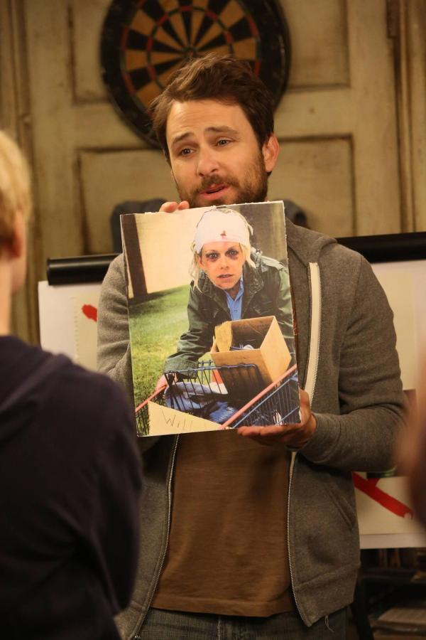 Bild 1 von 8: Charlie Kelly (Charlie Day)
