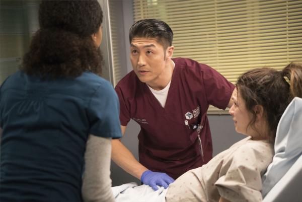 Bild 1 von 7: Brian Tee as Ethan Choi -- (Photo by: Elizabeth Sisson/NBC)